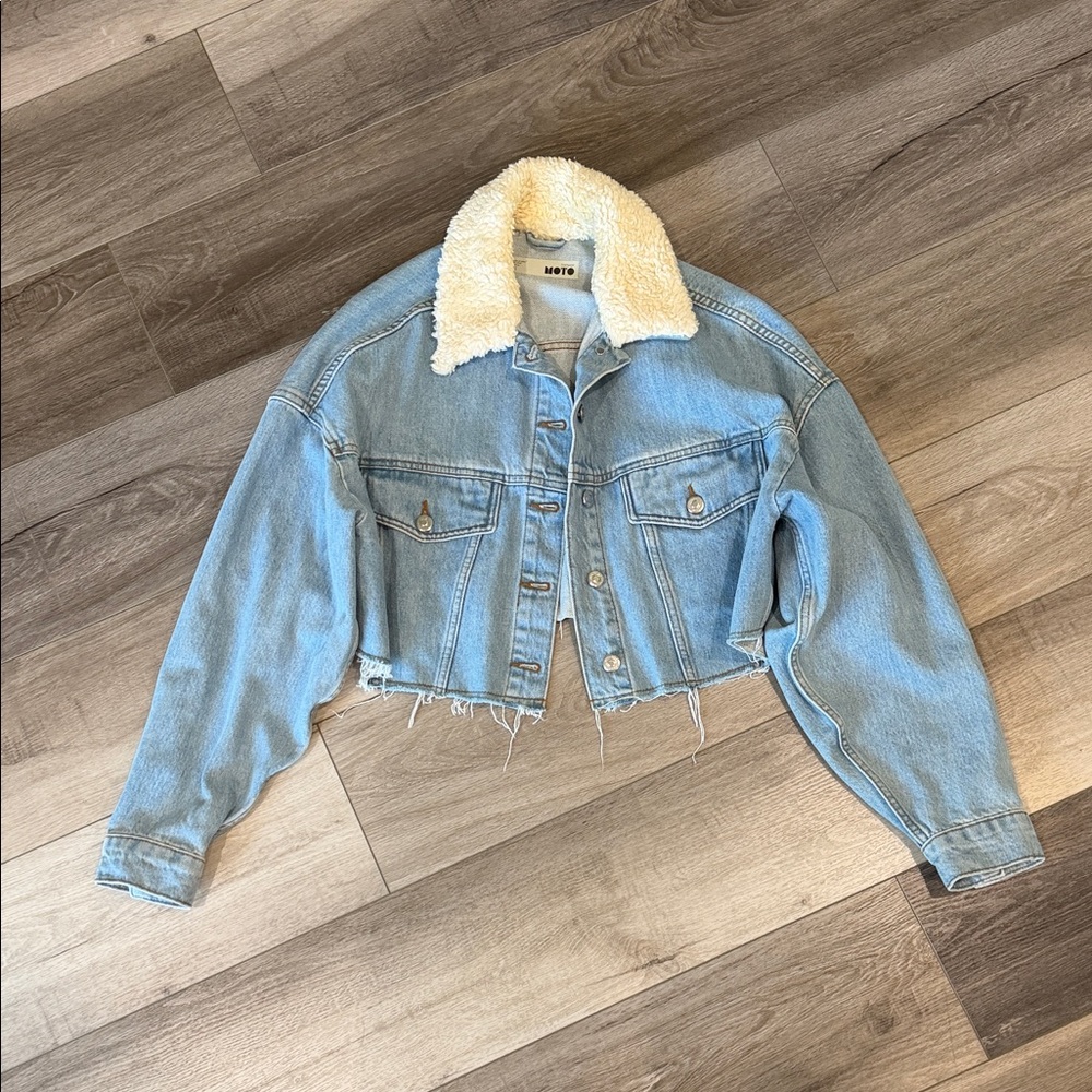 Topshop Light Blue Cropped Denim Jacket with Cream Shearling Collar